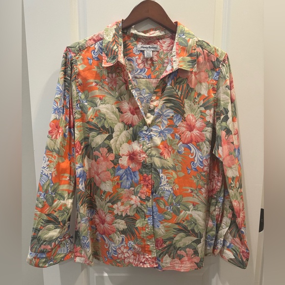 Tommy Bahama Women’s Button Down Floral Blouse - Picture 1 of 3